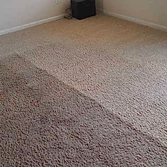 Чистка коврового покрытия в офисе