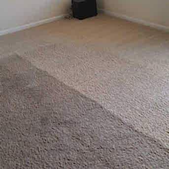 Чистка коврового покрытия в офисе